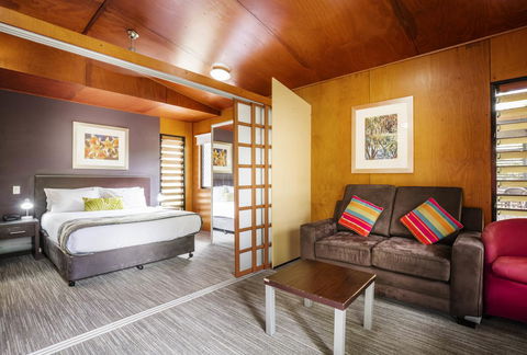 Mercure Darwin Airport Resort - Accommodation Main Beach 2