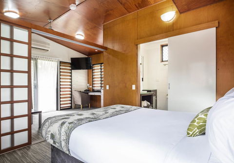 Mercure Darwin Airport Resort - Accommodation Main Beach 4