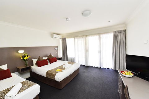 Diplomat Hotel Alice Springs - Accommodation Main Beach 11