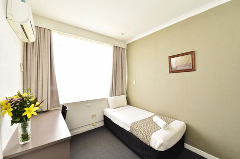 Diplomat Hotel Alice Springs - Accommodation Main Beach 7