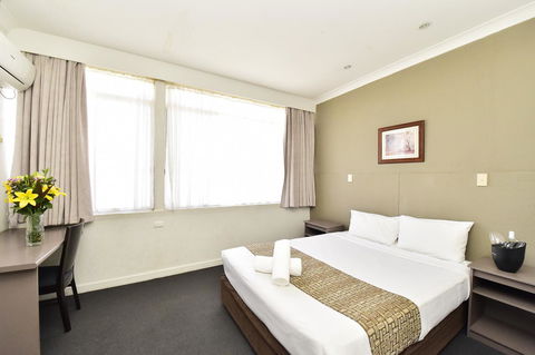 Diplomat Hotel Alice Springs - Accommodation Main Beach 36