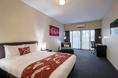 Mercure Kakadu Crocodile - Accommodation Main Beach 11