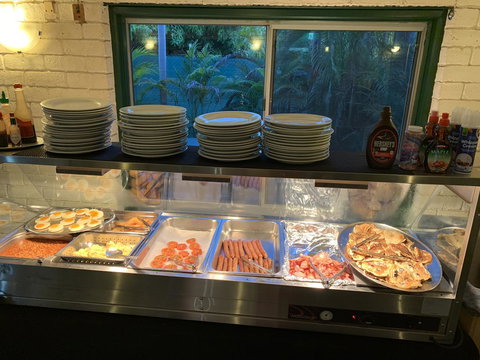 Pine Tree Motel - Accommodation Main Beach 11