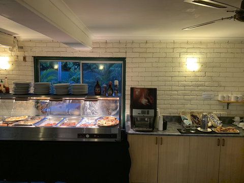 Pine Tree Motel - Accommodation Main Beach 10