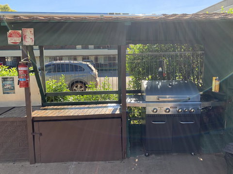 Pine Tree Motel - Accommodation Main Beach 4