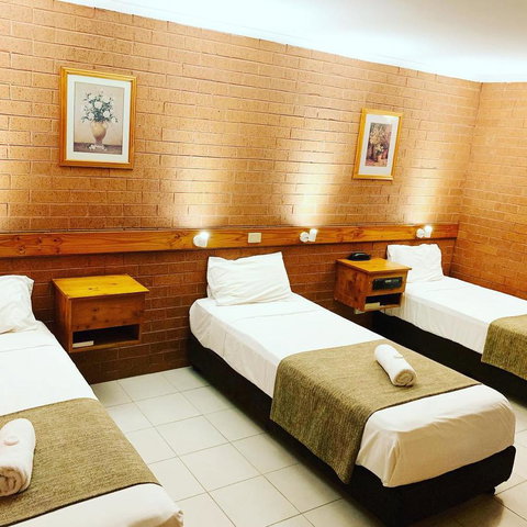 Pine Tree Motel - Accommodation Main Beach 31