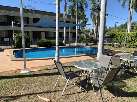 Pine Tree Motel - Accommodation Main Beach 1