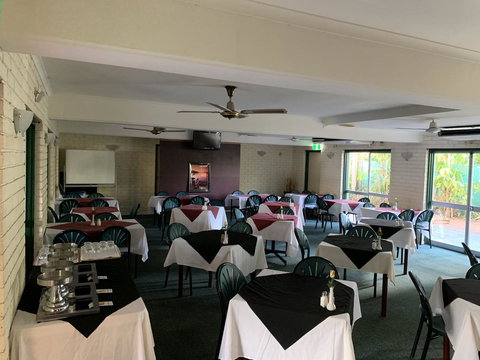 Pine Tree Motel - Accommodation Main Beach 9