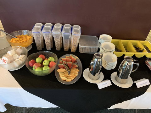 Pine Tree Motel - Accommodation Main Beach 14