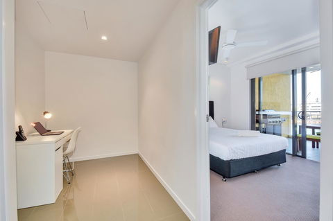 Astra Apartments Darwin - Accommodation Main Beach 7