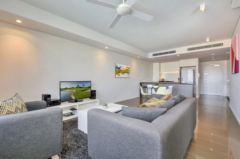 Astra Apartments Darwin - Accommodation Main Beach 9