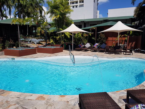 Palms City Resort - Accommodation Main Beach 1
