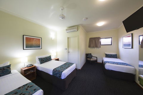 Palms City Resort - Accommodation Main Beach 41