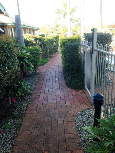 Beaches Serviced Apartments - Accommodation Main Beach 29