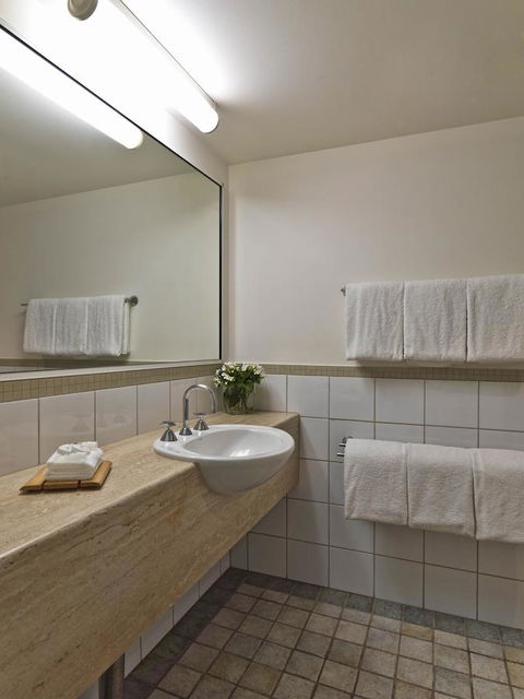 Travelodge Resort Darwin - Accommodation Main Beach 15