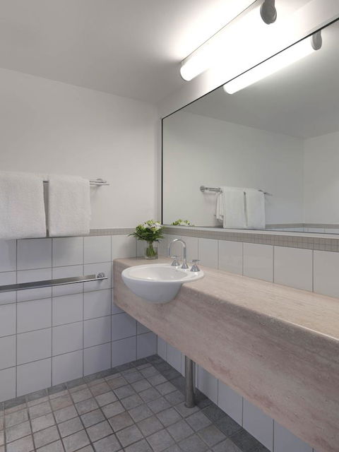 Travelodge Resort Darwin - Accommodation Main Beach 13