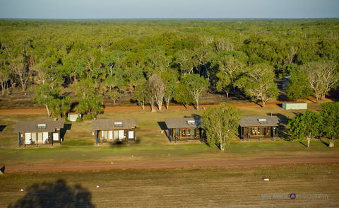 Wildman Wilderness Lodge - Accommodation Main Beach 1