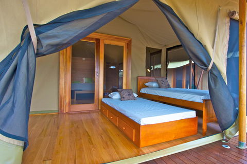 Wildman Wilderness Lodge - Accommodation Main Beach 8