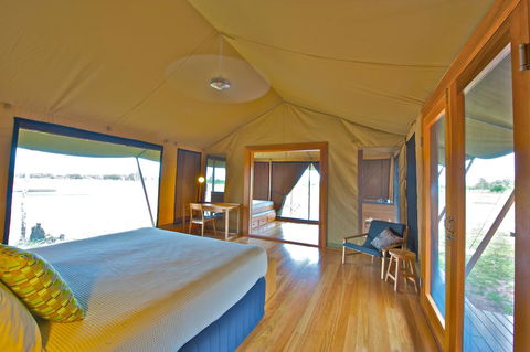 Wildman Wilderness Lodge - Accommodation Main Beach 9