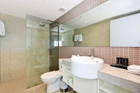 Mantra Pandanas - Accommodation Main Beach 24