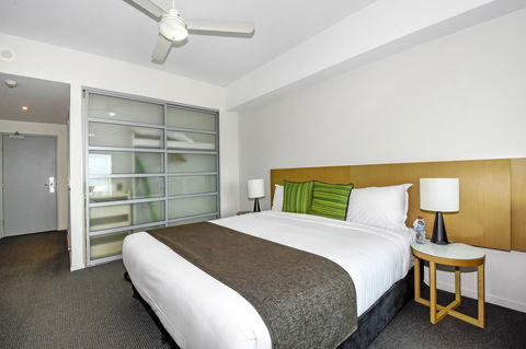 Mantra Pandanas - Accommodation Main Beach 18