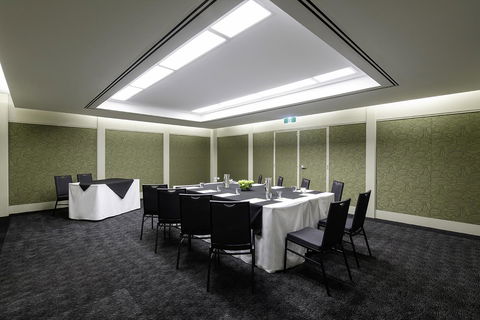DoubleTree By Hilton Esplanade Darwin - Accommodation Main Beach 31