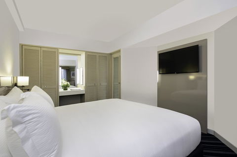 DoubleTree By Hilton Esplanade Darwin - Accommodation Main Beach 15