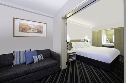 DoubleTree By Hilton Esplanade Darwin - Accommodation Main Beach 19