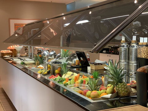 DoubleTree By Hilton Esplanade Darwin - Accommodation Main Beach 4