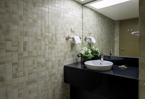 DoubleTree By Hilton Esplanade Darwin - Accommodation Main Beach 25