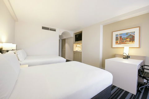 DoubleTree By Hilton Esplanade Darwin - Accommodation Main Beach 16
