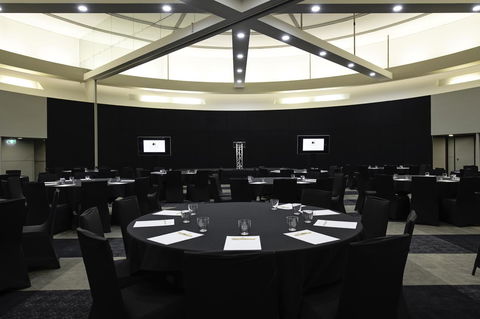 DoubleTree By Hilton Esplanade Darwin - Accommodation Main Beach 34