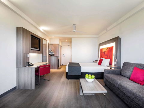 Novotel Darwin CBD - Accommodation Main Beach 33