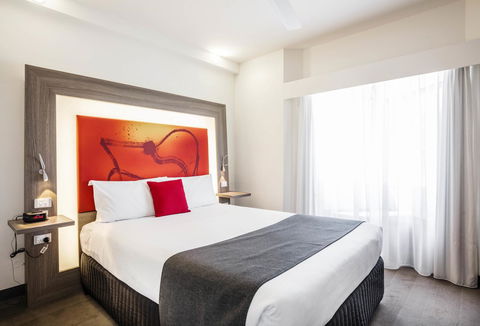 Novotel Darwin CBD - Accommodation Main Beach 5