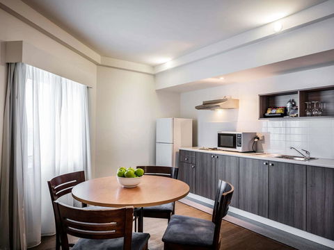 Novotel Darwin CBD - Accommodation Main Beach 32