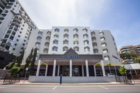 Novotel Darwin CBD - Accommodation Main Beach 10