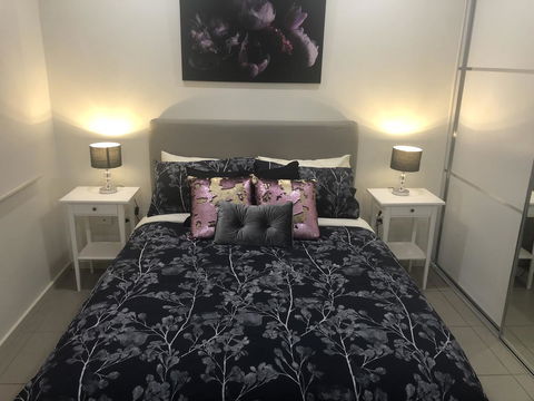 Darwin-Ocean Views, Tropical Getaway, Pool & Aircon - Accommodation Main Beach 1
