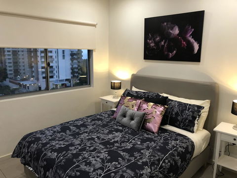 Darwin-Ocean Views, Tropical Getaway, Pool & Aircon - Accommodation Main Beach 0