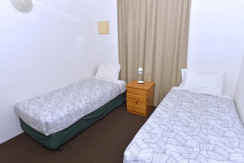 City Gardens Apartments - Accommodation Main Beach 9