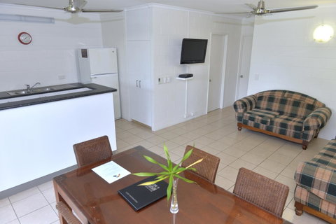 City Gardens Apartments - Accommodation Main Beach 16