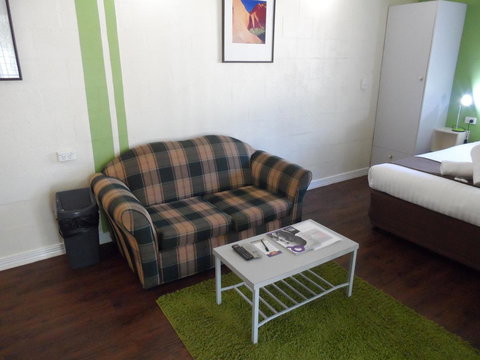 Alice On Todd Apartments - Accommodation Main Beach 22