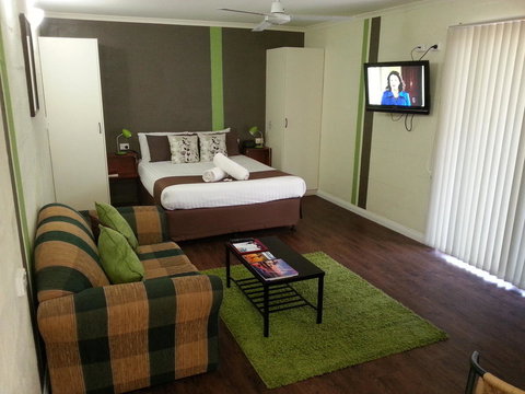 Alice On Todd Apartments - Accommodation Main Beach 16