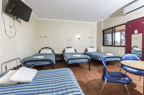 Discovery Resorts - Kings Canyon - Accommodation Main Beach 18