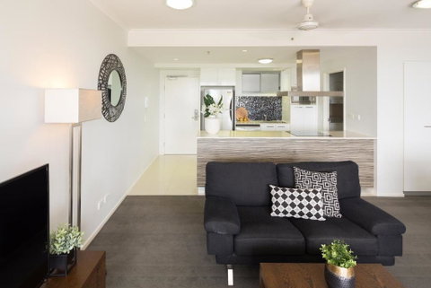 The Smith Hotel Darwin - Accommodation Main Beach 1