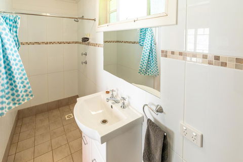 Glen Helen Lodge - Accommodation Main Beach 27