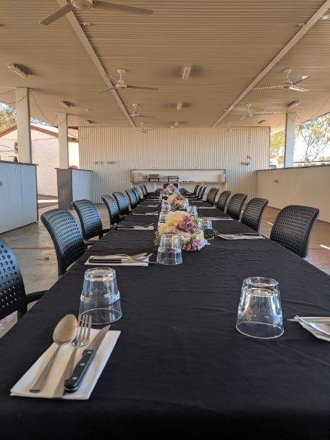 Glen Helen Lodge - Accommodation Main Beach 2