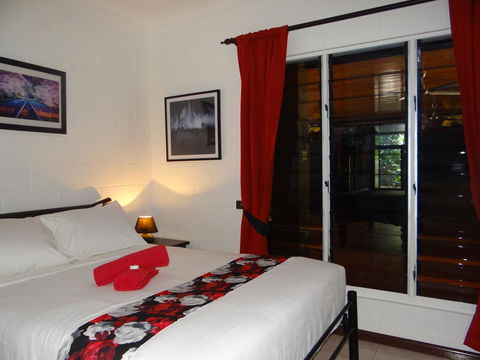 DARWIN'S SHADY ACRES RETREAT - Accommodation Main Beach 36