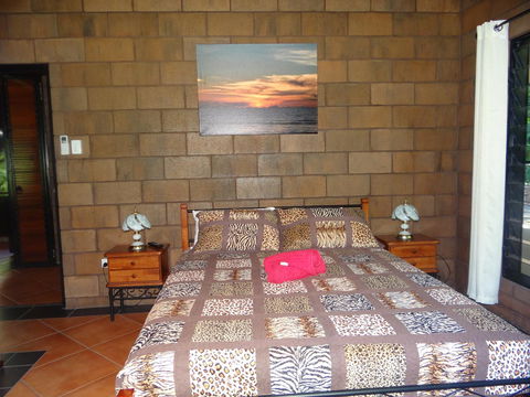 DARWIN'S SHADY ACRES RETREAT - Accommodation Main Beach 37