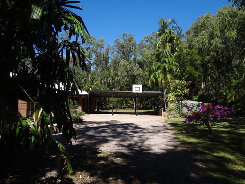 DARWIN'S SHADY ACRES RETREAT - Accommodation Main Beach 4