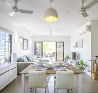 ZEN QUARTERS - The NOMADS PAD Near Nightcliff Markets  Sunset Foreshore - Accommodation Main Beach
